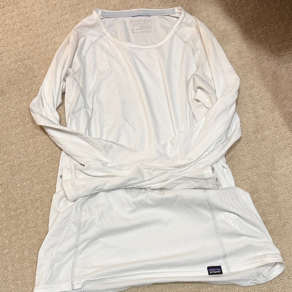 Patagonia White Capilene Base Layer Long Sleeve Shirt
